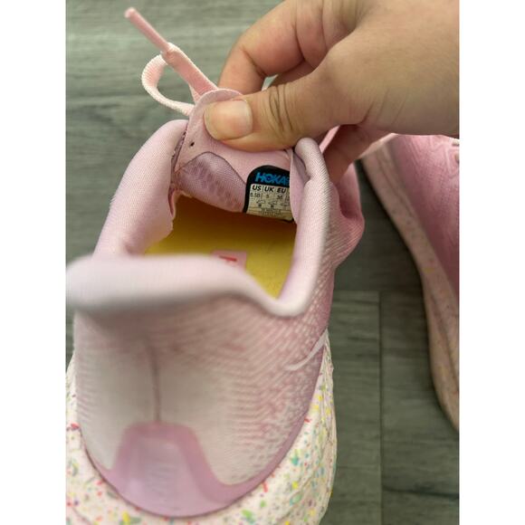 Women's Pink Mach 6 Twighlight/Lemonade" Sneakers size 6.5B - Picture 5 of 7